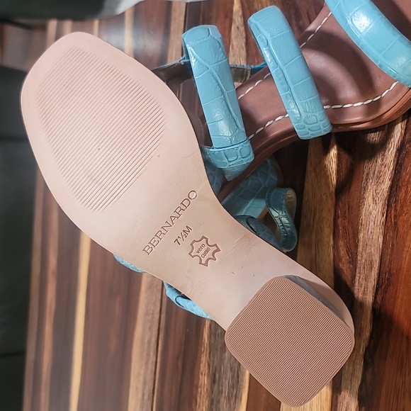 Bernardo leather sandles - Picture 4 of 4